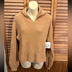 Women’s fuzzy pullover hooded sweater